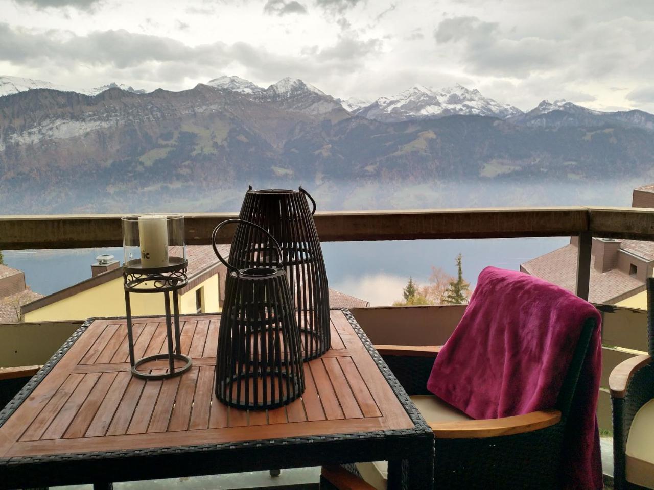 Swiss Seeblick Apartment Mit Hotelanbindung Beatenberg Zewnętrze zdjęcie