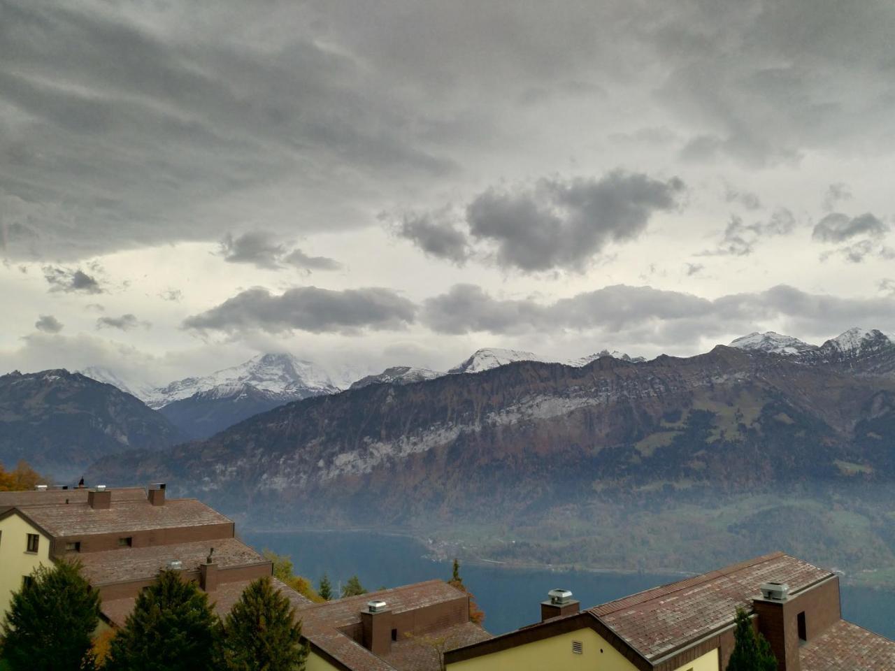 Swiss Seeblick Apartment Mit Hotelanbindung Beatenberg Zewnętrze zdjęcie