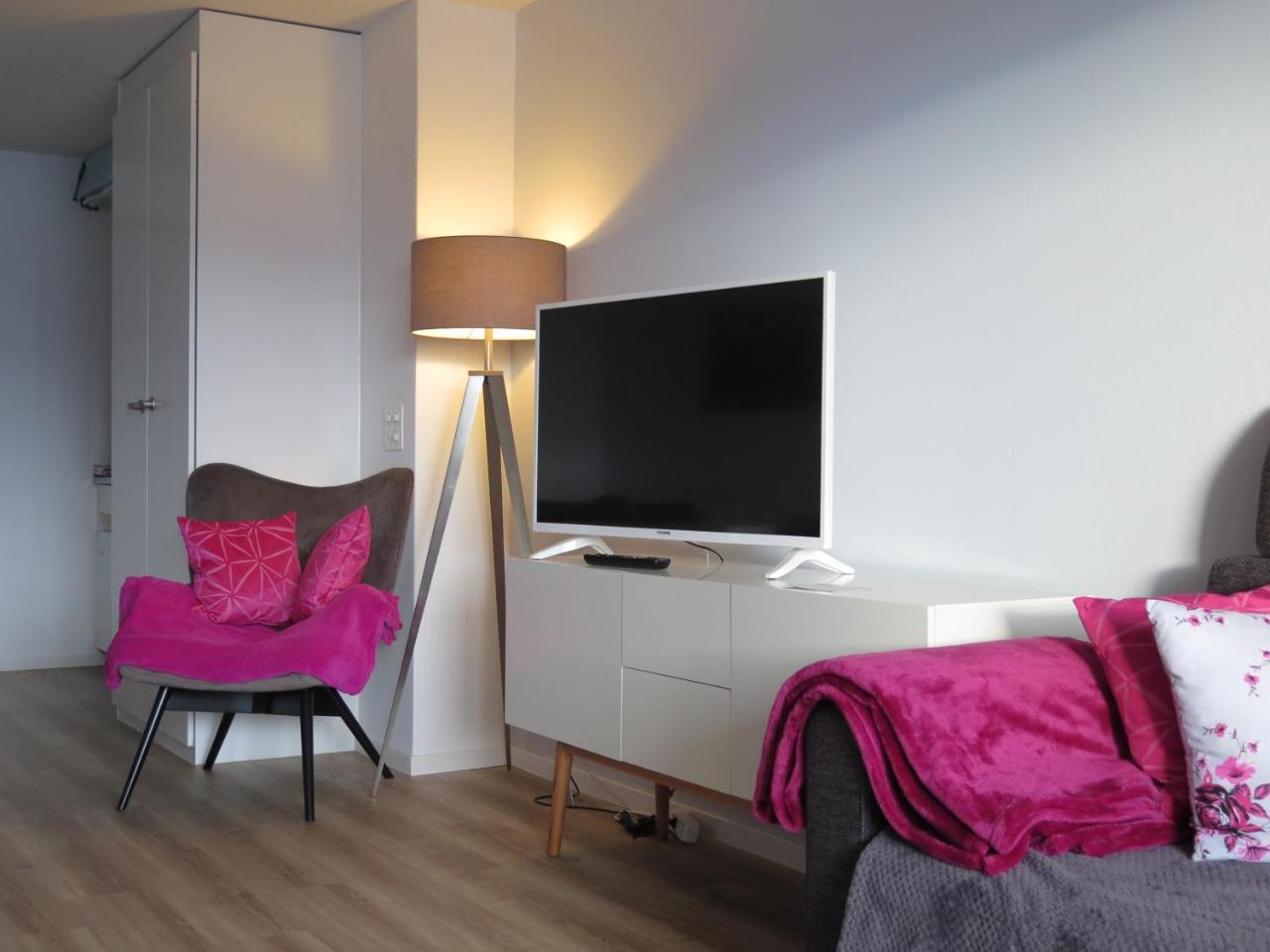 Swiss Seeblick Apartment Mit Hotelanbindung Beatenberg Zewnętrze zdjęcie